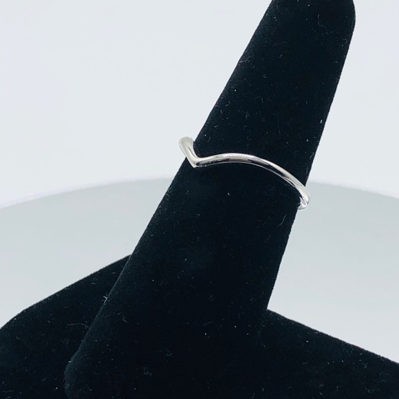 Chevron Ring - Picture 2 of 8